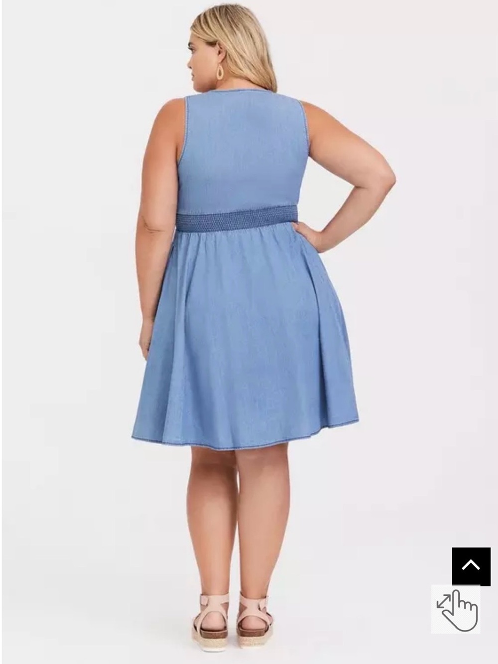 Torrid Chambray Smocked Surplice Skater Dress size 6 NWT - Picture 2 of 6
